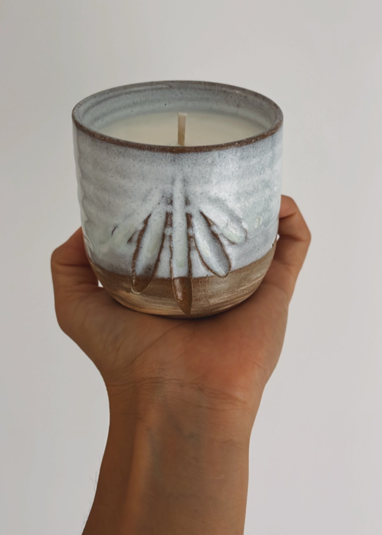 DESERT/MUG CANDLE - SCENTED WITH FRANGIPANI