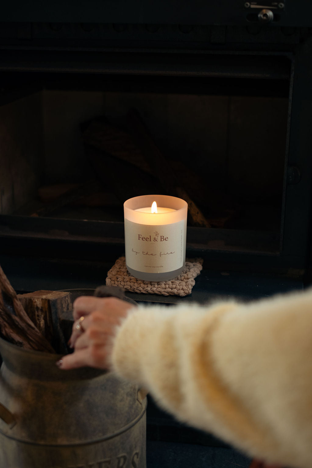 BY THE FIRE - Cedar Wood, Pine, Fir Needle & Caramel